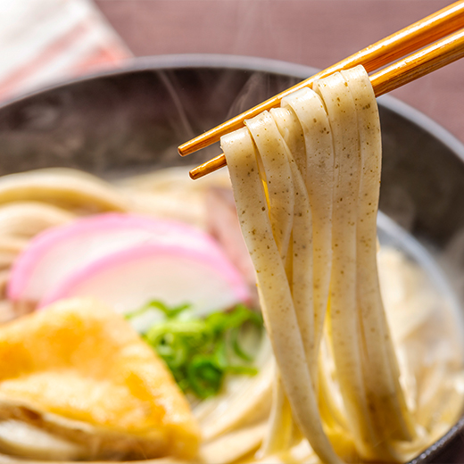 あかもくうどん